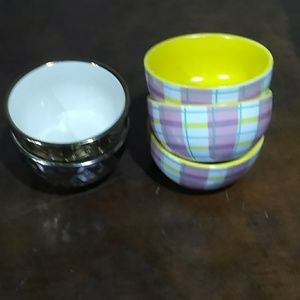 A set ( no bundle  ) of 5 Mini Dip Bowls